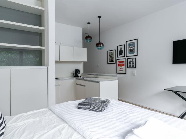 Furnished 1 Room Apartment with Balcony at Mariannenplatz in Kreuzberg – 25 m²