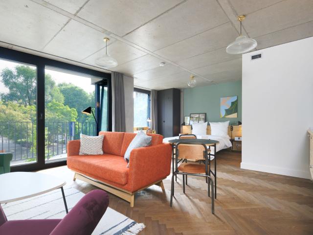 Furnished 1 Room Apartment with Balcony in Berlin Mitte