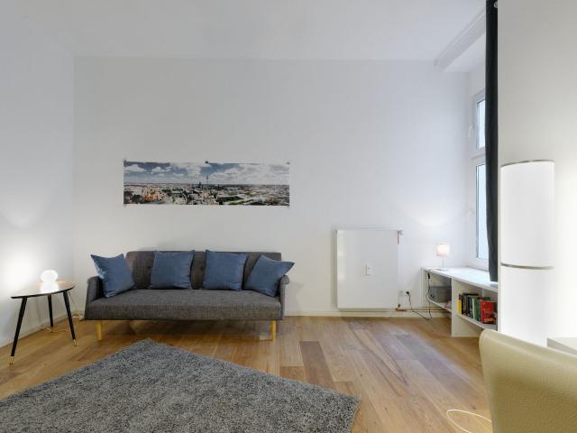 Furnished 1 Room Apartment with Separate Kitchen in Prenzlauer Berg