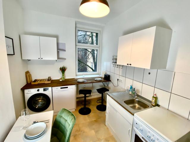Furnished 1 Room Apartment in Berlin Friedrichshain – 37 m² with Fitted Kitchen