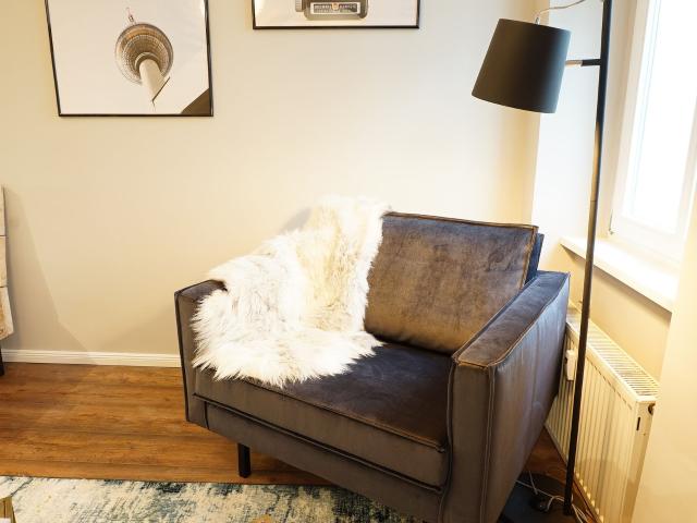 Furnished 1 Room Apartment in Berlin Prenzlauer Berg – 35 m² near Kollwitzplatz