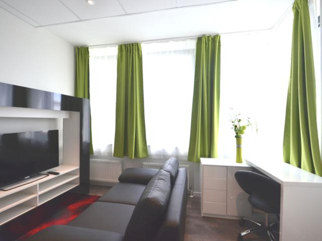 Furnished 1 Room Apartment in Frankfurt Niederrad – 28 m² with Kitchenette