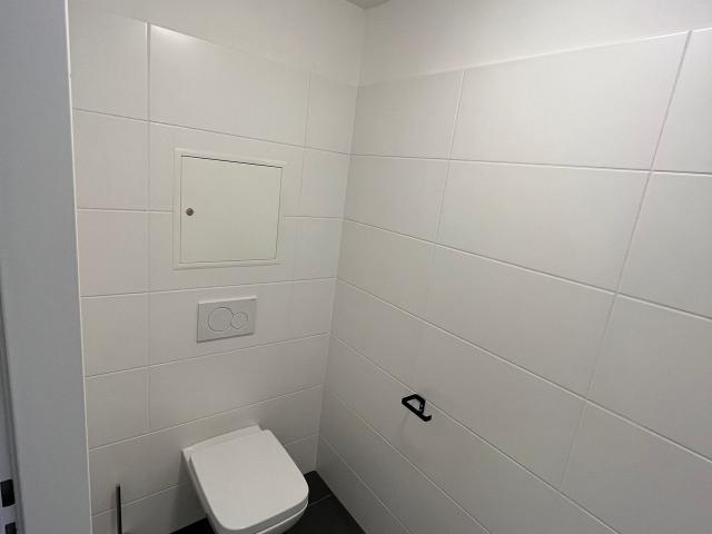 Furnished 25th Floor Flat, Prater View – Pool, Spa & Gym next to U3, Vienna Amsterdam Apartments for Rent