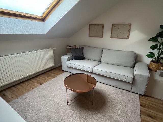 Furnished 2.5 room attic apartment 55 m² in Essen Rüttenscheid – quiet & central location – fully renovated core refurbishment, Essen Amsterdam Apartments for Rent