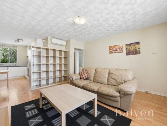 Furnished 2 x 1 Unit !
