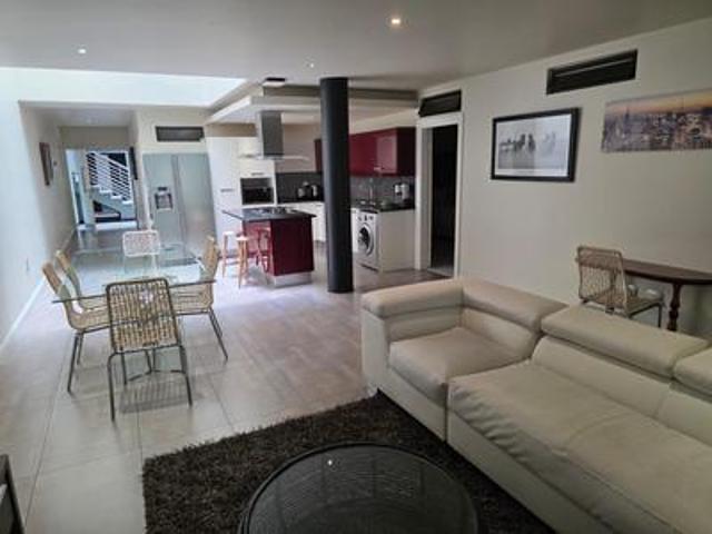 furnished 2 bed 2.5 bathroom garden.