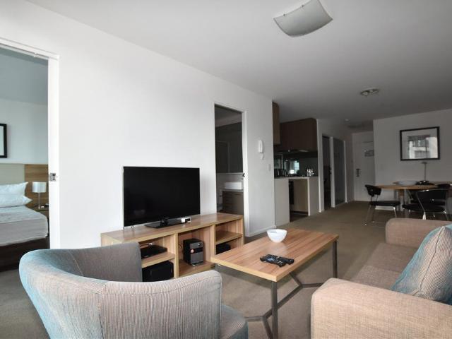FURNISHED 2 Bed and 1 Bath available for Rent
