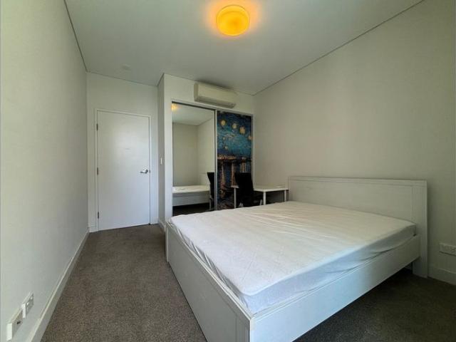 Furnished 2 Bed Apartment, Bills Included