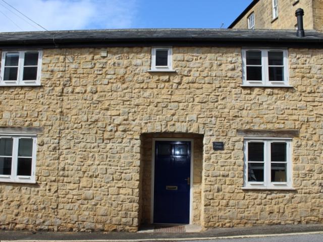 Furnished 2 Bed Terraced House