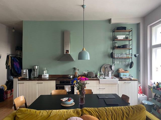 Furnished 2 bedroom maisonette in Kreuzberg, 2 bathrooms, balcony, by the canal, south oriented, Berlin Amsterdam Apartments for Rent