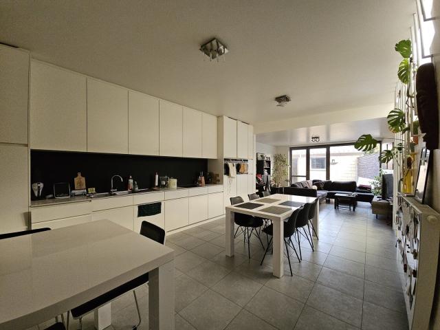 FURNISHED 2 BEDROOM APARTMENT WITH TERRACE – LEUVEN