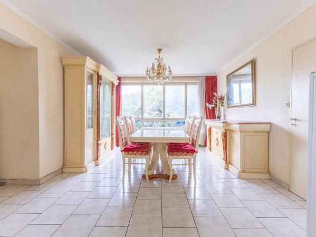 FURNISHED 2 BEDROOM APARTMENT + BALCONY + BASEMENT