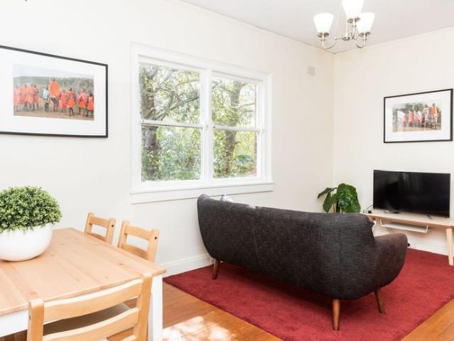 Furnished 2 Bedroom Apartment in Bellevue Hill