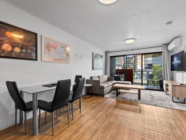 Furnished 2 Bedroom Apartment in Bowen Hills | Flexible Month Stays