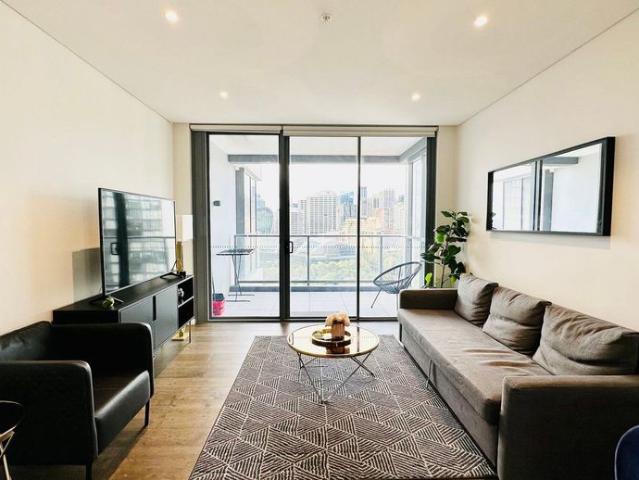 Furnished 2 Bedroom Apartment in Darling One!