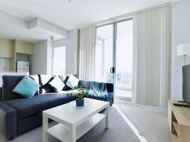Furnished 2 Bedroom Apartment In Discovery Point