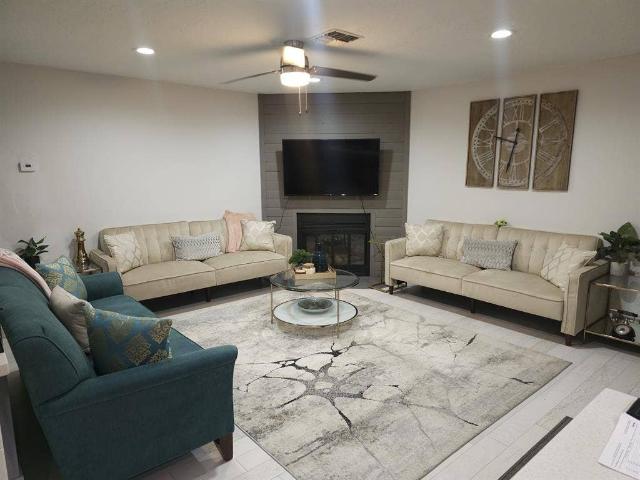 Furnished 2 Bedroom Condo Sep 1St