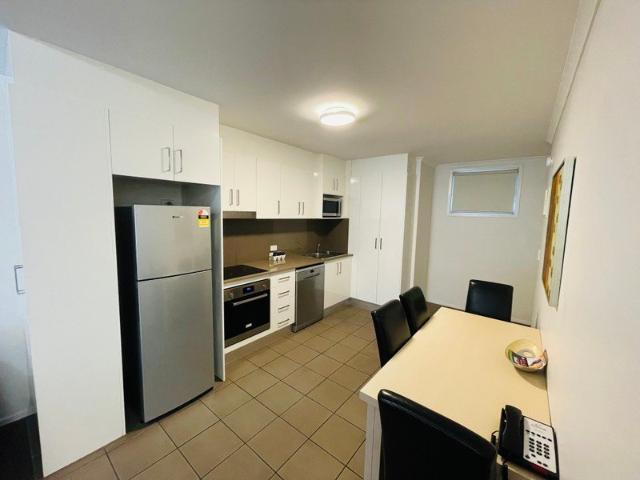 FURNISHED 2 BEDROOM EXECUTIVE STYLE APARTMENT LOCATED IN THE CENTRE OF TOWN!