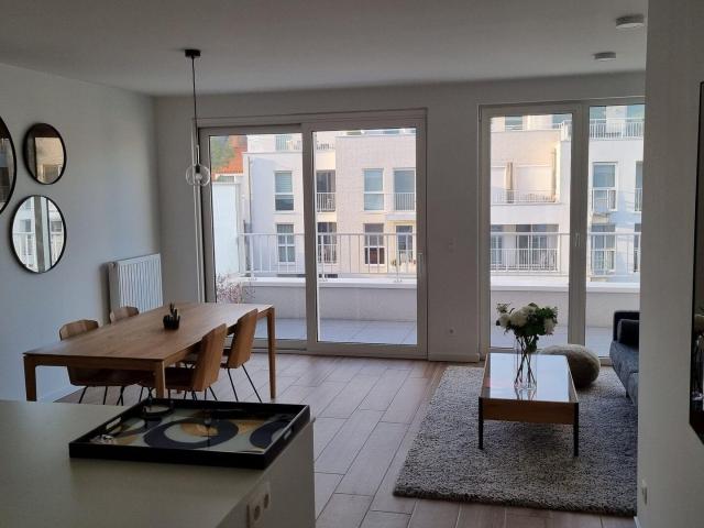 Furnished 2 bedroom flat incl solar panels and garage