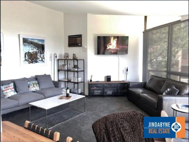 Furnished 2 Bedroom + Loft in the Heart of Jindabyne