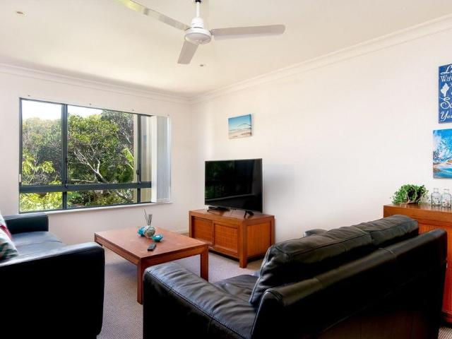 Furnished 2 Bedroom Townhouse!