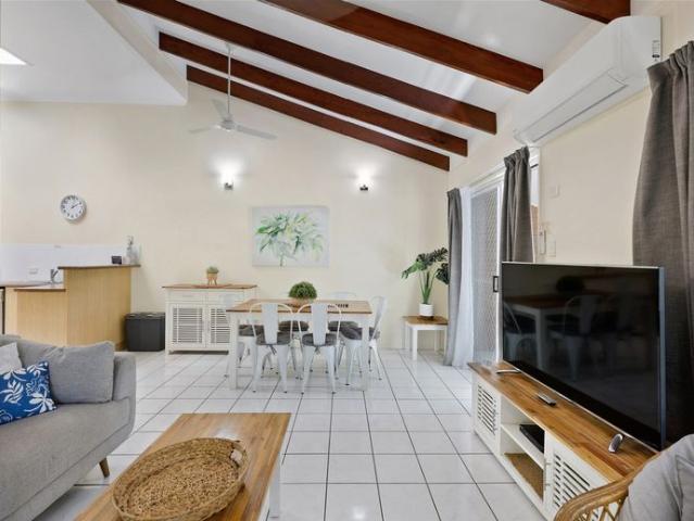 Furnished 2 Bedroom Townhouse – Beachside Resort Living