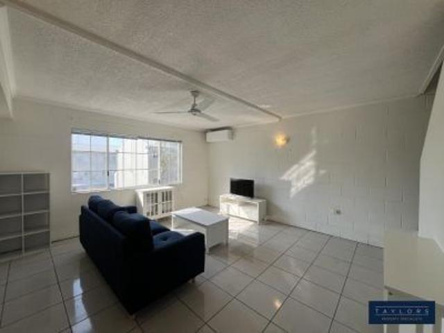 Furnished 2 Bedroom Townhouse in the Heart of Cannonvale