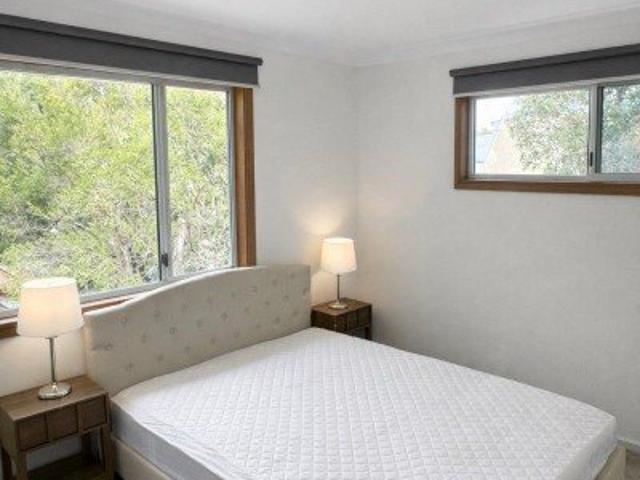 Furnished 2 bedroom unit in prime location!