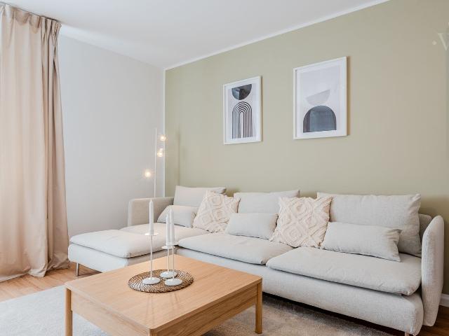 Furnished 2 Room Apartment with Balcony in Berlin Lichterfelde West