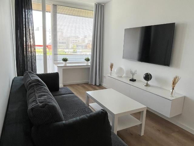 Furnished 2 room apartment with balcony in Düsseldorf Bilk, tram at the door