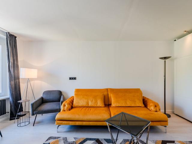 Furnished 2 Room Apartment by the Spree River in Berlin Kreuzberg