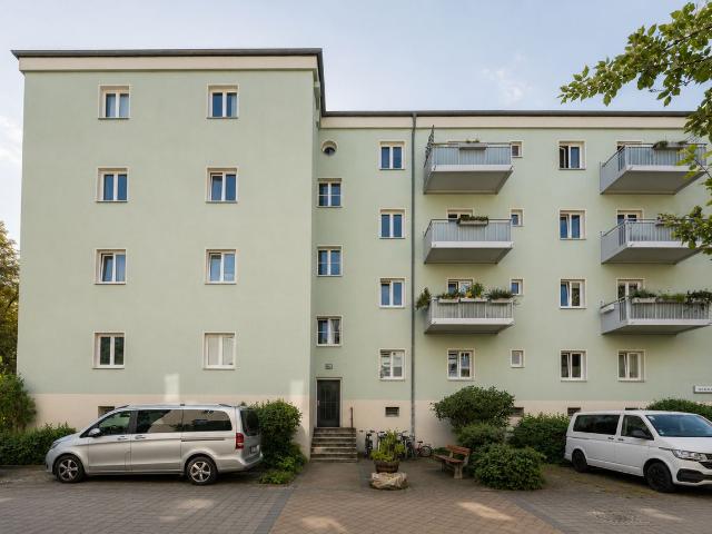 Furnished 2 room apartment in Berlin – mezzanine floor, quiet courtyard location, immediately available, Berlin Amsterdam Apartments for Rent