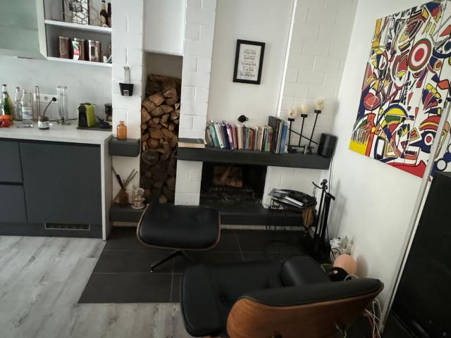 Furnished 2 room basement apartment with private garden, conservatory & fireplace – Hanover Oststadt