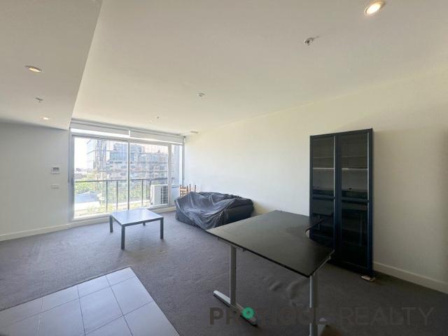 Furnished 1B1B with Study I CBD close to the Melbourne University