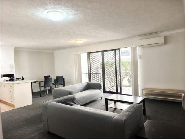 Furnished 2BR Southport | 3 Min Walk to G:link