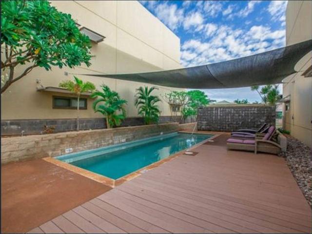 Furnished 2x2 Executive Level Apartment!