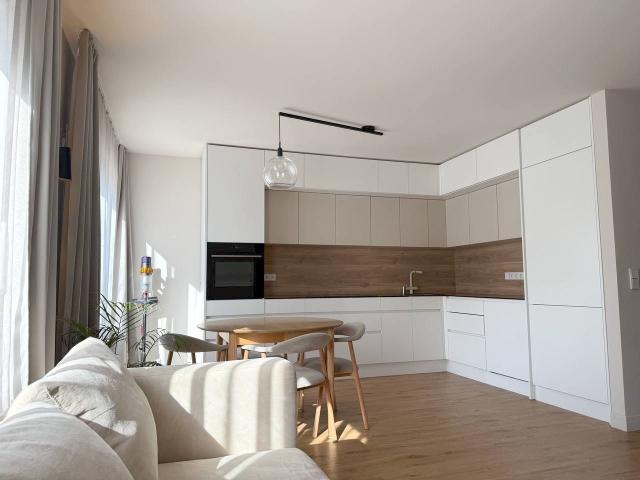 Furnished 4.5 Room Maisonette Apartment in a Prime Location in Düsseldorf Golzheim, Dusseldorf Amsterdam Apartments for Rent