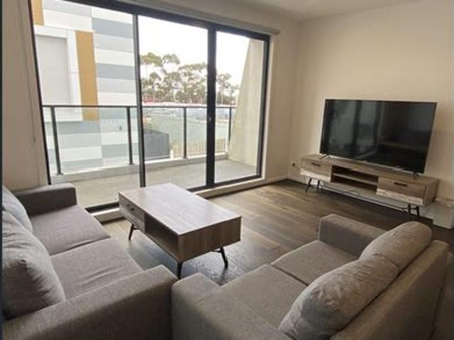 Furnished 4 Bedrooms 4 Bathroom 2 Study 2 Carspace Townhouse