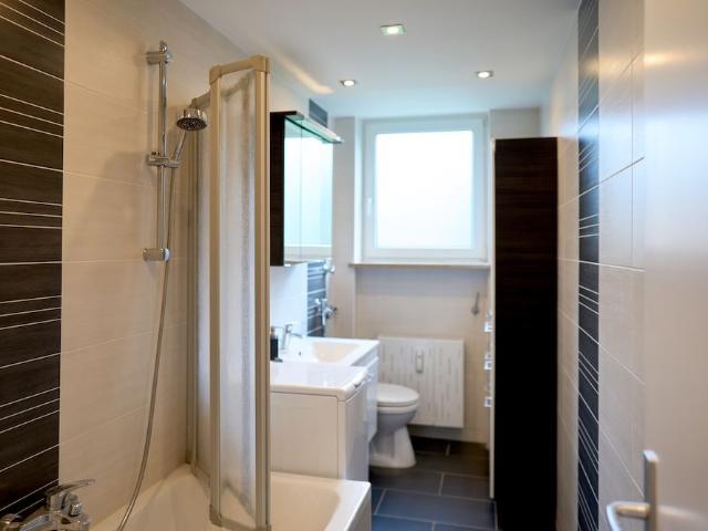 Furnished 4 room corporate apartment in Munich – 4 separate rooms, registration possible, near BMW, Munchen Amsterdam Apartments for Rent