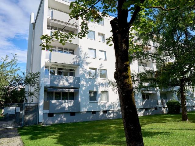 Furnished 4 room corporate apartment in Munich – 4 separate rooms, registration possible, near BMW