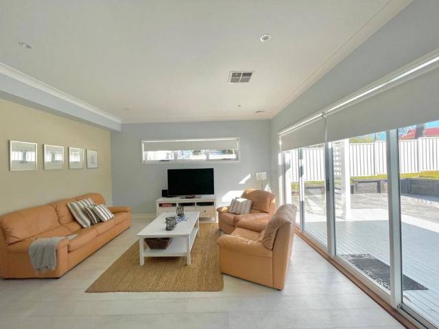 Furnished 5 Bedroom Home