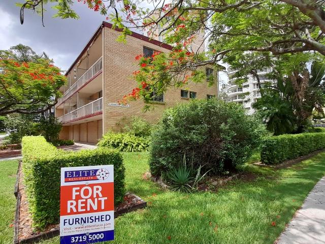 FURNISHED, 5 MINUTE WALK TO UQ
