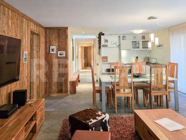 Furnished 5½ room apartment in modern chalet style
