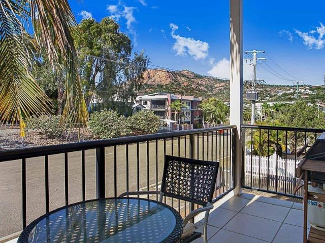 Furnished coastal apartment near The Strand