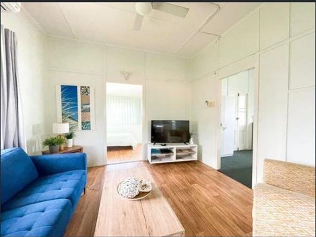 Furnished Coastal Cottage with Sunroom, Double Shed & Carport – Walk to Beach & Boat Ramp