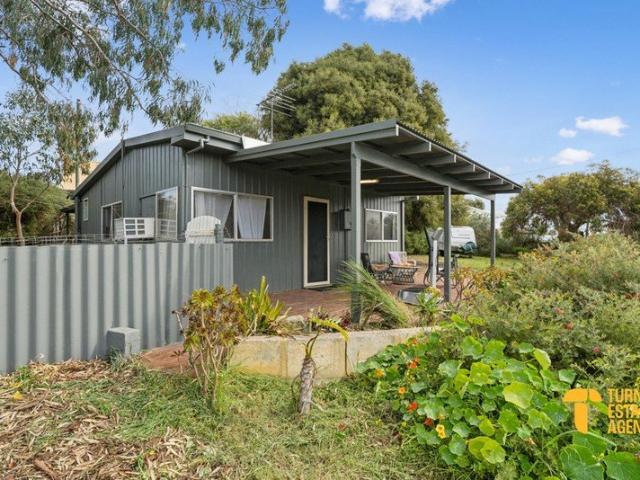 Furnished Coastal Home Walk to the Beach