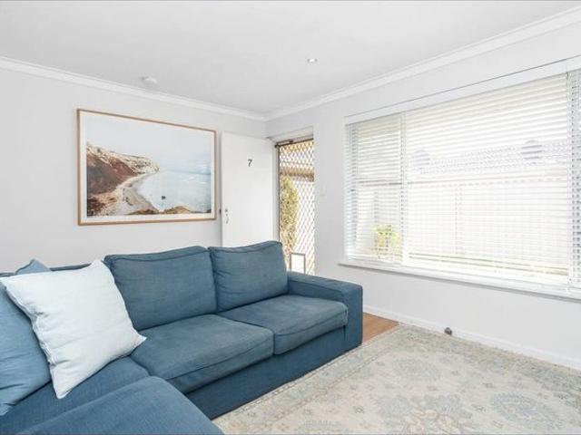 Furnished Coastal Living in Scarborough