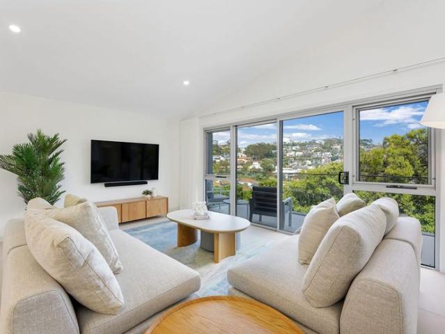 Furnished Coastal Living in the Heart of Terrigal