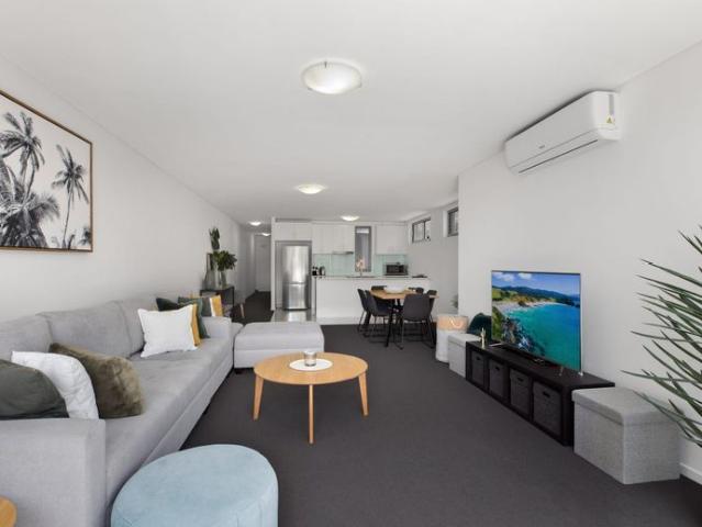 Furnished Coastal Living, Just 450m from Avoca Beach