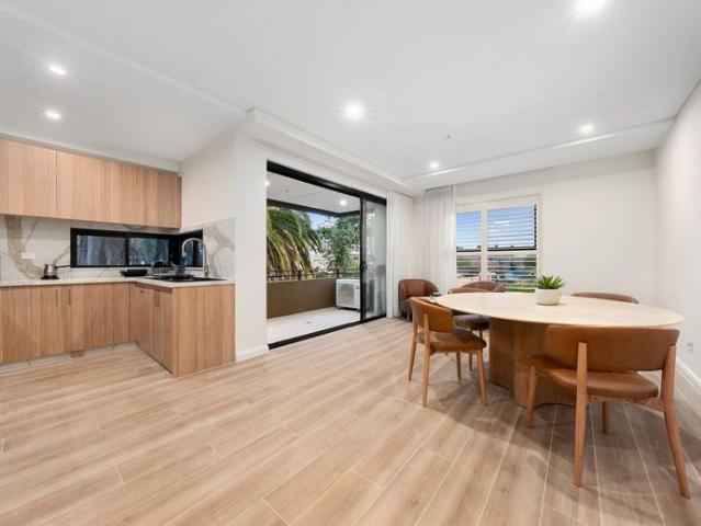 Furnished contemporary apartment